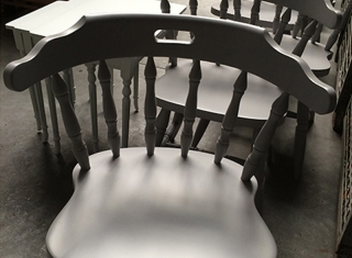 Renoveren van café stoelen
